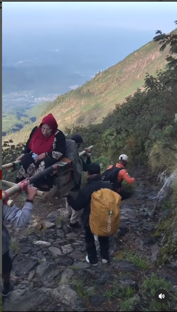 35 tahun jualan di puncak lawu