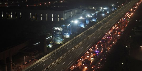 Update Info Mudik Terkini: Jalan Layang MBZ Sistem Buka Tutup Imbas Kendaraan Padat