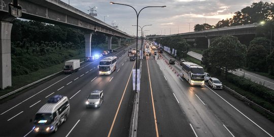 Sistem One Way di Tol Jakarta-Cikampek Mulai Diberlakukan