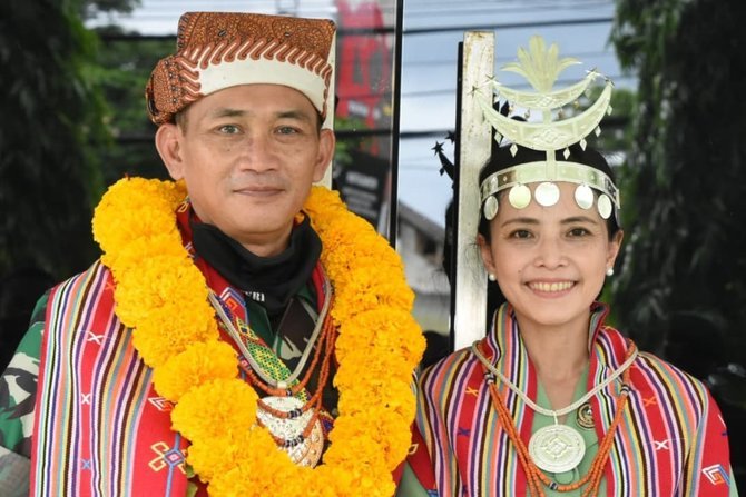 pasangan suami istri tokoh tni