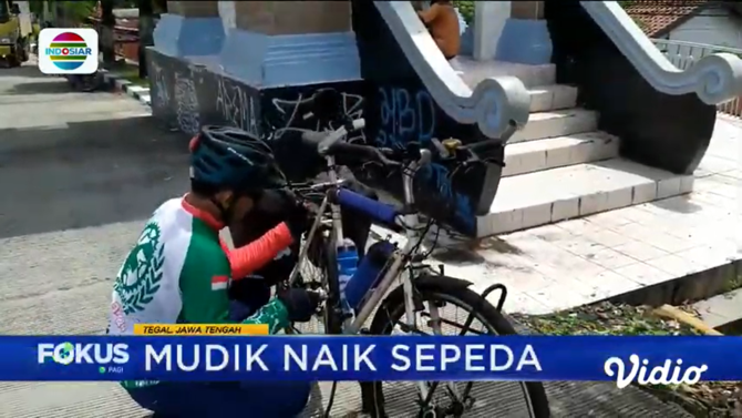 warga indramayu mudik pakai sepeda ke semarang