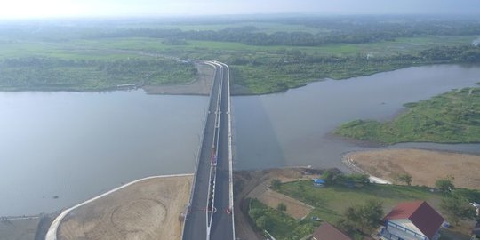 Pemudik Dilarang Berhenti di Atas Jembatan Kretek Dua