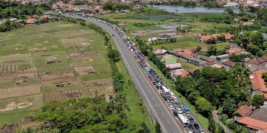 Kemacetan Pemudik Arah Pelabuhan Merak Capai 7 Km