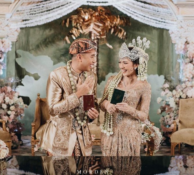 6 foto akad nikah vidi aldiano dan sheila dara yang mengusung adat sunda