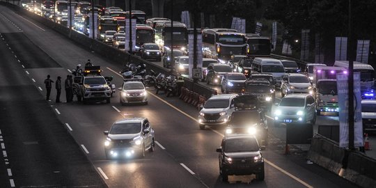 Normal 2 Jam, Cerita Pemudik Butuh 8 Jam dari Bekasi-Karawang