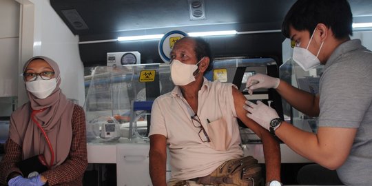 Tingkat Vaksinasi Booster Covid-19 di Indonesia Baru Mencapai 19 Persen