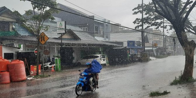 BMKG Beri Peringatan Cuaca Ekstrem Manggarai Barat hingga 5 Mei