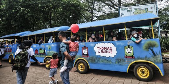 Mengisi Libur Lebaran di Taman Margasatwa Ragunan