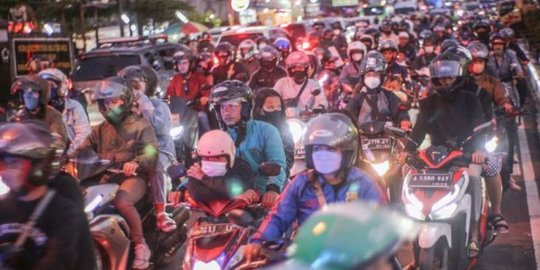 Cerita Pengendara Tertahan Enam Jam di Gadog: Mau Pulang Enggak Bisa