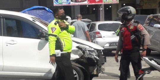 Mesin Mendadak Mati saat Turun, Mobil Meluncur Tak Terkendali di Puncak