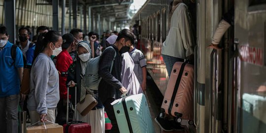 H+5 Lebaran, Pemudik Kereta Api di Jakarta Masih Tinggi