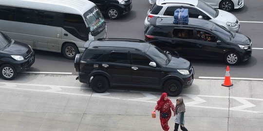 Arus Balik Mudik: Lalin Landai, One Way dari Tol Semarang sampai Japek KM 66 Ditunda