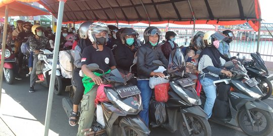 Arus Balik Lebaran, Pelabuhan Ketapang Banyuwangi Masih Dipadati Pemudik