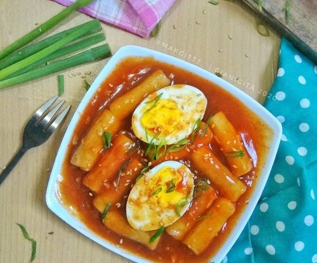 Resep Tteokbokki Tanpa Gochujang Enak Mudah Dipraktikkan