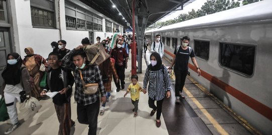 Gelombang Arus Balik via Kereta Api Masih Tinggi