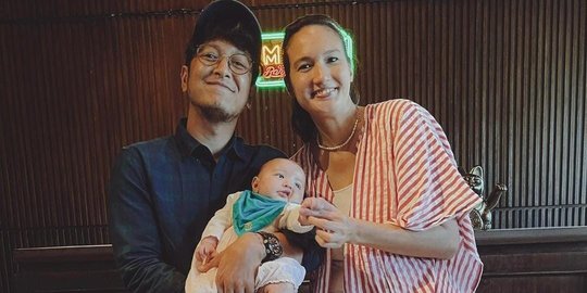 Potret Perayaan Ultah Nadine Chandrawinata ke-38 yang Berlangsung Sederhana