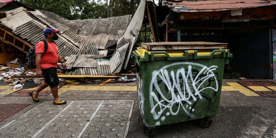 Kondisi Pasar Burung Barito Setelah Dibongkar untuk Direnovasi