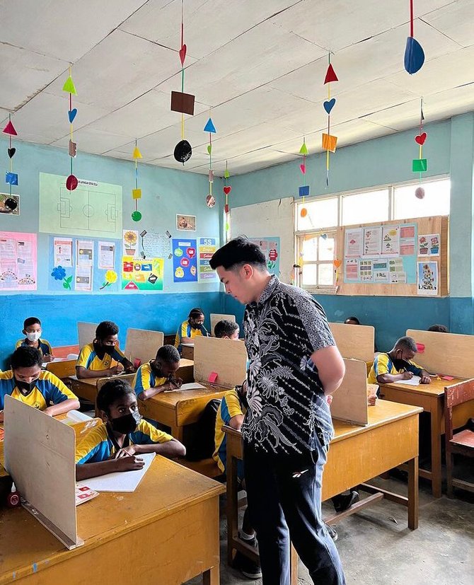 waseda boys keliling indonesia