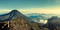 Pendakian Gunung Gede Pangrango Kembali Dibuka, Kapasitas Maksimal 75 Persen