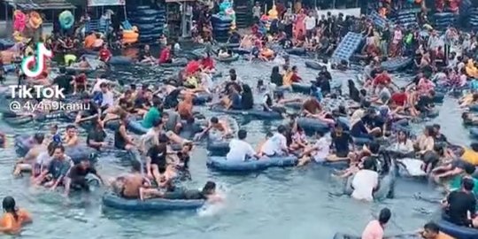 Dikira Banjir, Begini Padatnya Wisata Cikoromoy di Banten yang Viral