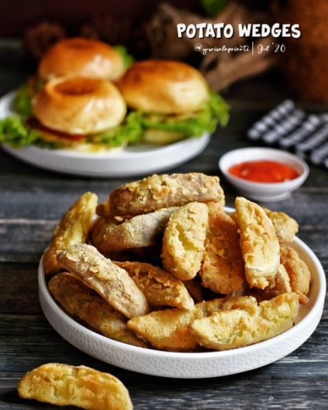 11 resep potato wedges gurih dan empuk camilan lezat mengenyangkan