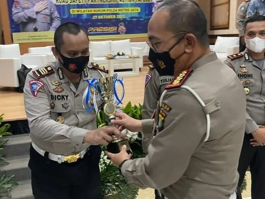 anak mantan kapolri jenderal sutarman