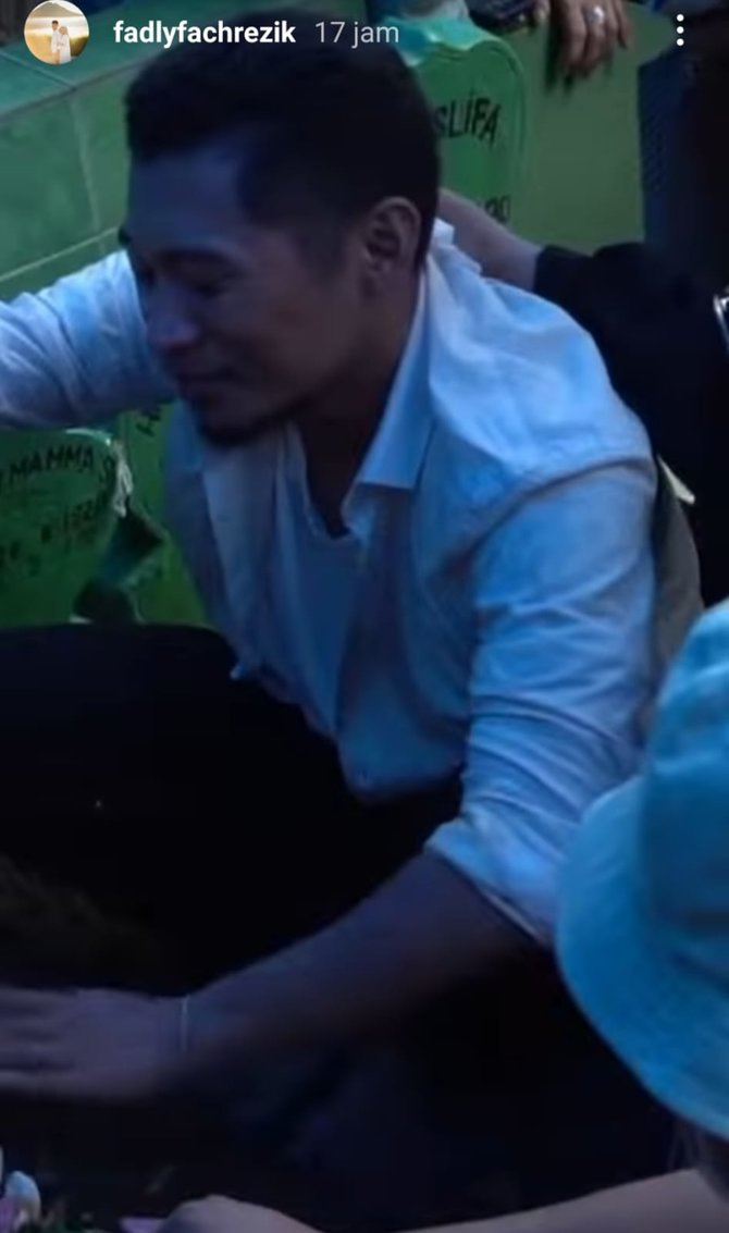 bikin haru viral kisah ipda fadly fachrezi foto bareng bayi di samping jenazah istri