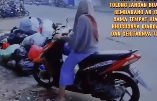 warga di pekalongan buang sampah sembarangan