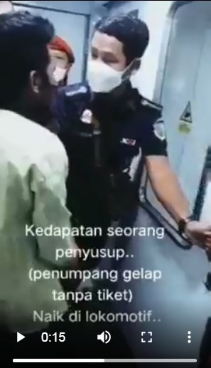 jadi penumpang gelap pria ini diam diam naiki lokomotif kereta