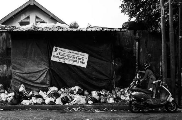 potret tumpukan sampah di jogja