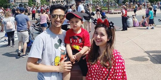 Rayakan Ultah Anak, Ini Foto Tasya Kamila & Keluarga Bermain ke Disney World Orlando