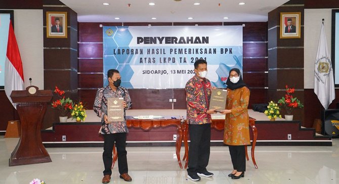 banyuwangi raih wtp 10 tahun berturut turut