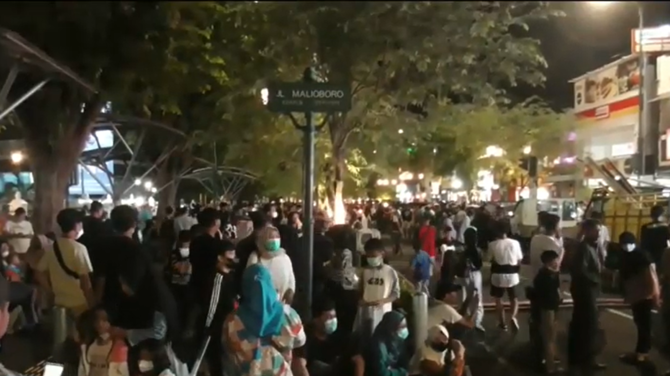 suasana malioboro saat libur panjang waisak