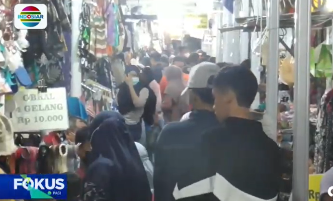 suasana malioboro saat libur panjang waisak