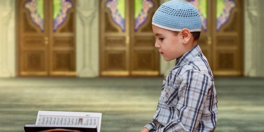 Apa Manfaat Jadi Anak Soleh? Ini Jawaban dan Penjelasannya
