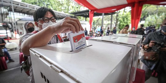 DPR, KPU dan Bawaslu Sepakat E-Voting Tak Dipakai di Pemilu 2024