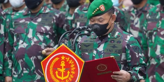 TNI AD Berduka, Ini Hormat Terakhir Kasad Dudung ke Perwira Tinggi yang Berpulang