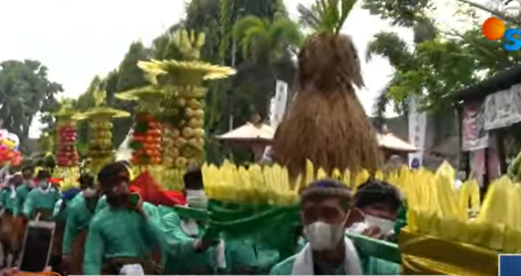 arak arakan dari candi mendut ke candi borobudur