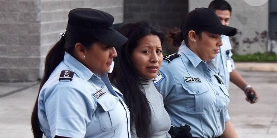 Kisah Pilu Wanita Divonis 30 Tahun Penjara Gara-gara Keguguran