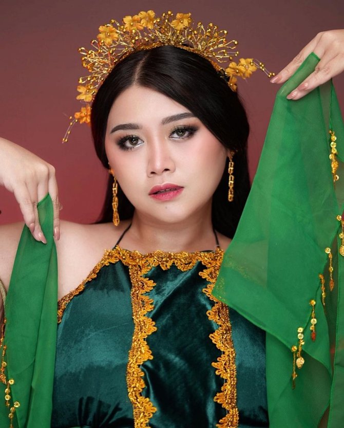 clarissa putri tiru badarawuhi