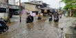 Banjir sejak Malam, Jalan Raya Pramuka Depok Sempat Macet Parah