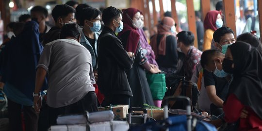 Survei SMRC Terbaru: 88% Pemudik Puas Pelayanan Transportasi Umum Selama Lebaran 2022