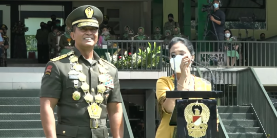Jelang Pelantikan, Panglima TNI Panggil Orangtua Taruna Akmil Ke Podium 'Horas'