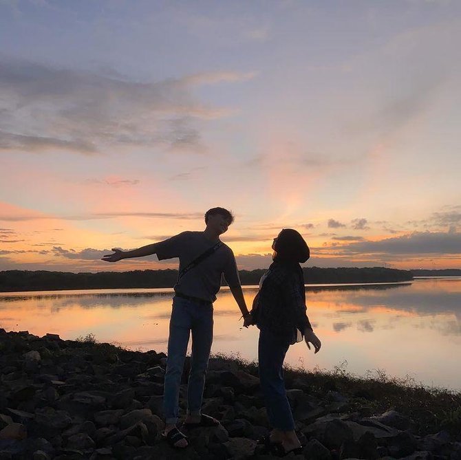 kisah cinta seleb yg berawal dari bikin konten bareng