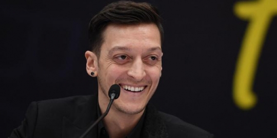 Raffi Ahmad Sudah Japri Lewat WA, Sebut Mesut Ozil Tertarik Main di BRI Liga 1