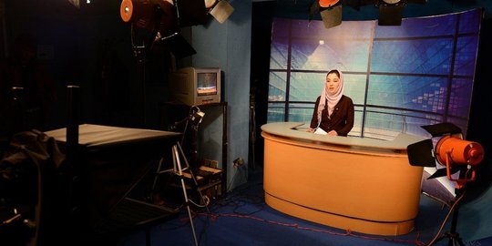 Taliban Perintahkan Presenter TV Pakai Cadar, "Bagaimana Bisa Saya Baca Berita?"