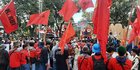 Demo di Patung Kuda, Buruh dan Mahasiswa Bawa Empat Tuntutan Ini