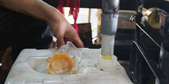 Minyak Goreng Curah di Cirebon Melimpah, Harga per Liter Rp14.500