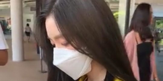 Cantik dan Ramah, Intip Momen Irene Red Velvet saat Liburan di Bali