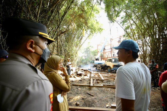 bupati ipuk dan forpimda banyuwangi tinjau g land